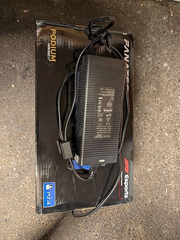 Fanatec Manettes: Fanatec DD1 20NM PS5 READY – D'occasion à Bevaix par yle_9hb2 1