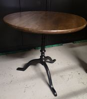 Très jolie table ronde ancienne Emil Baumann Horgen Glarus