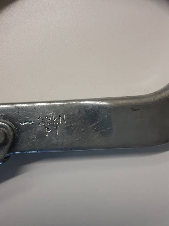 Kletterausrüstungen: Karabiner – Gebraucht aus Cazis von komu0 2