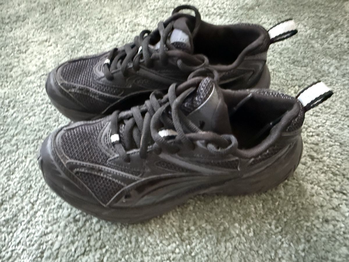 Puma Scarpe da donna: Sneakers – Usato da Matzingen venduto da Leusa01 1