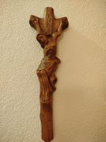 Jesus Kreuz, Holz-Kruzifix, geschnitzt, Handwerkskunst.