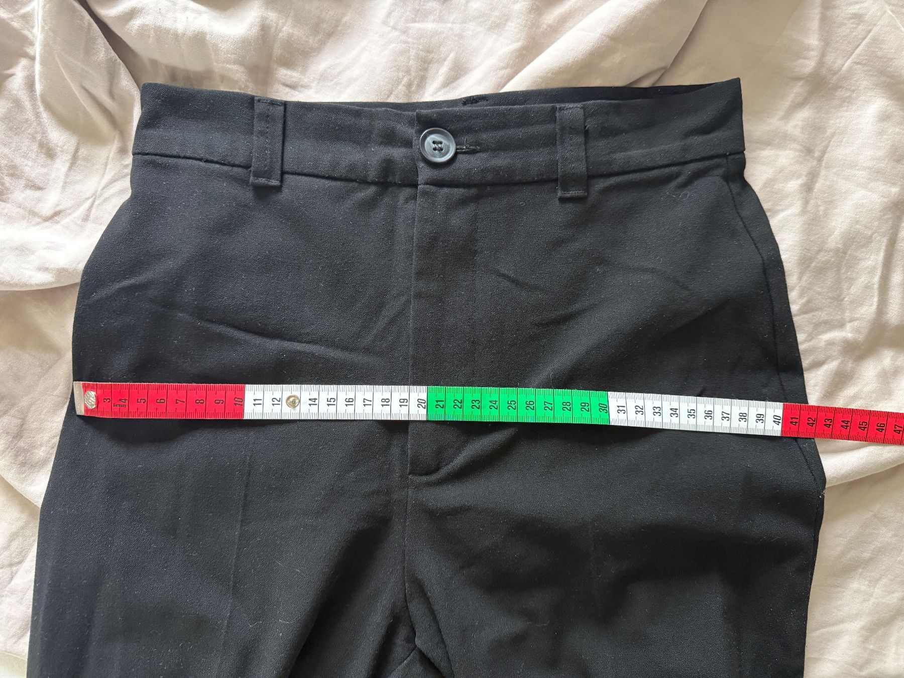 Pull&Bear Pantaloni: Pull & Bear black high-waisted wide-leg trousers – Usato da Zürich venduto da ele_cj6q 3