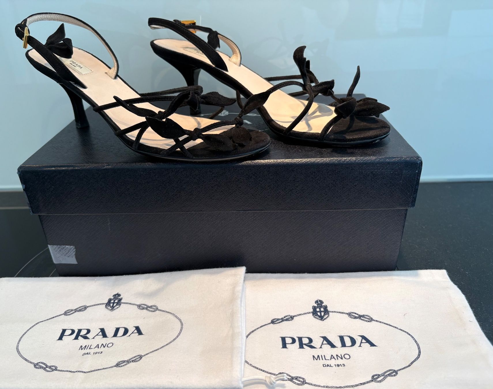 Prada Scarpe da donna: Prada Sandalen, schwarz, Gr. 36 – Usato da Kilchberg venduto da boudoir076 5