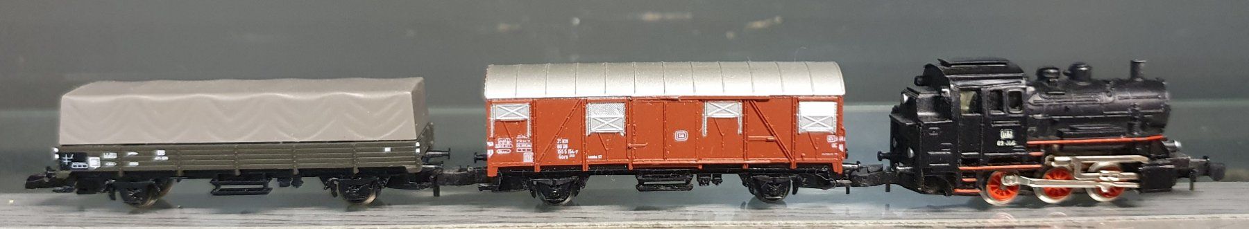 Märklin Modellini di ferrovie: MÄRKLIN:MINI-CLUB: GÜTERZUG MIT DAMPFLOK – Usato da Biglen venduto da taunus82 2
