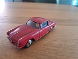 Alfa Romeo Coupe Dinky Toys