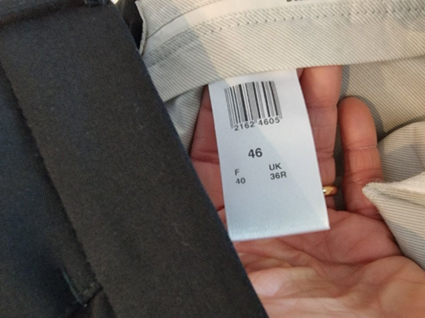 Completi: Anzug Herren Grösse 46 – Nuovo (secondo la descrizione) da Oftringen venduto da Mrg3 2