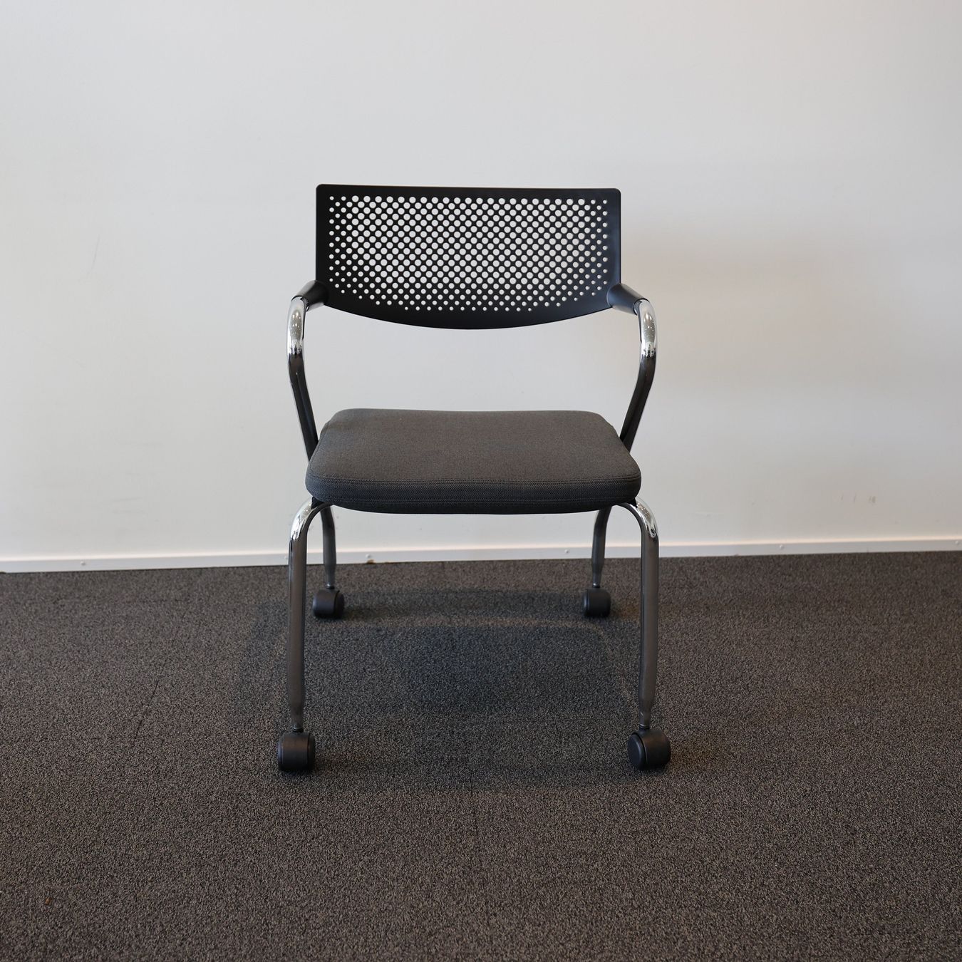 Vitra Stühle: Vitra Visaroll 3 • Vis a Vis mit Rollen – Gebraucht aus Affoltern am Albis von Zapro 2