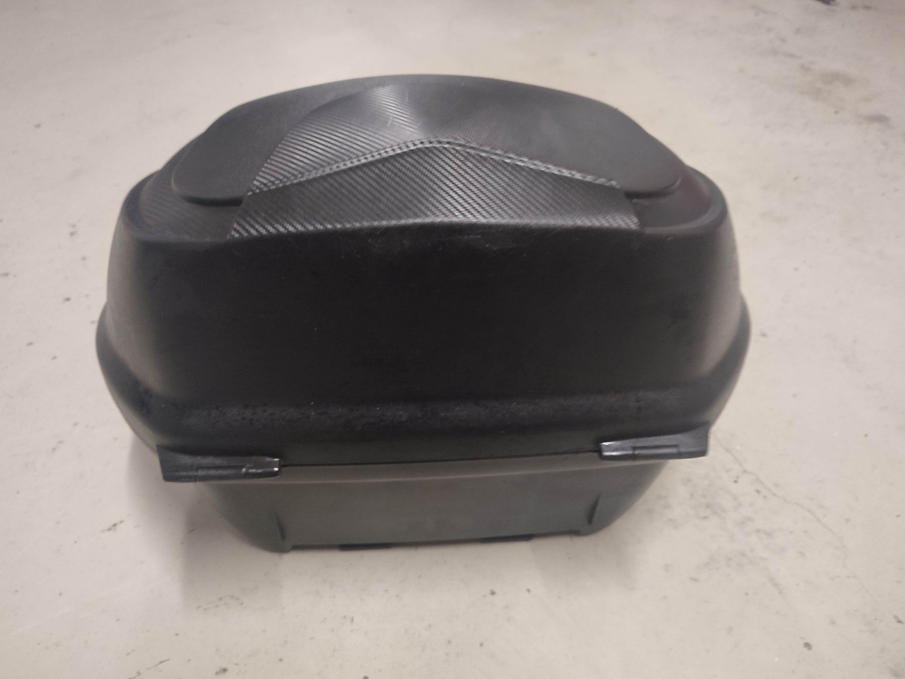Givi Topcase: GIVI Topcase Motorrad Mofa Roller Töff neuwertig – Usato da Elfingen venduto da Cat33 1