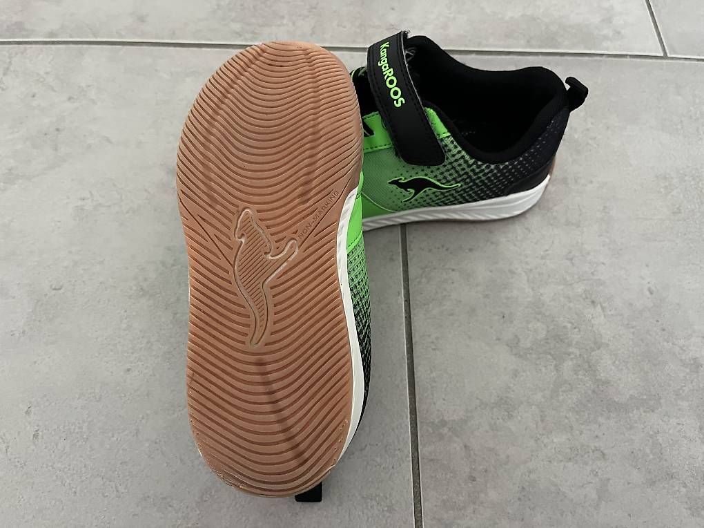 Schuhe für Jungen: Hallenturnschuhe KangaROOS Gr. 31 – Gebraucht aus Thun von Dak5 2