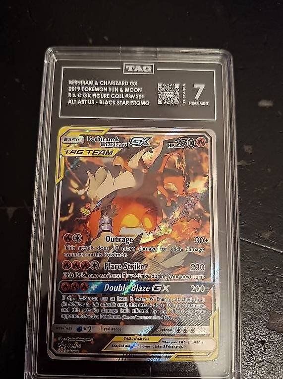 Pokémon Sammelbilder & Trading cards: Reshiram & Charizard GX SM201 TAG 7 Grade – Gebraucht aus Wangen b. Olten von ash_s6qh 1