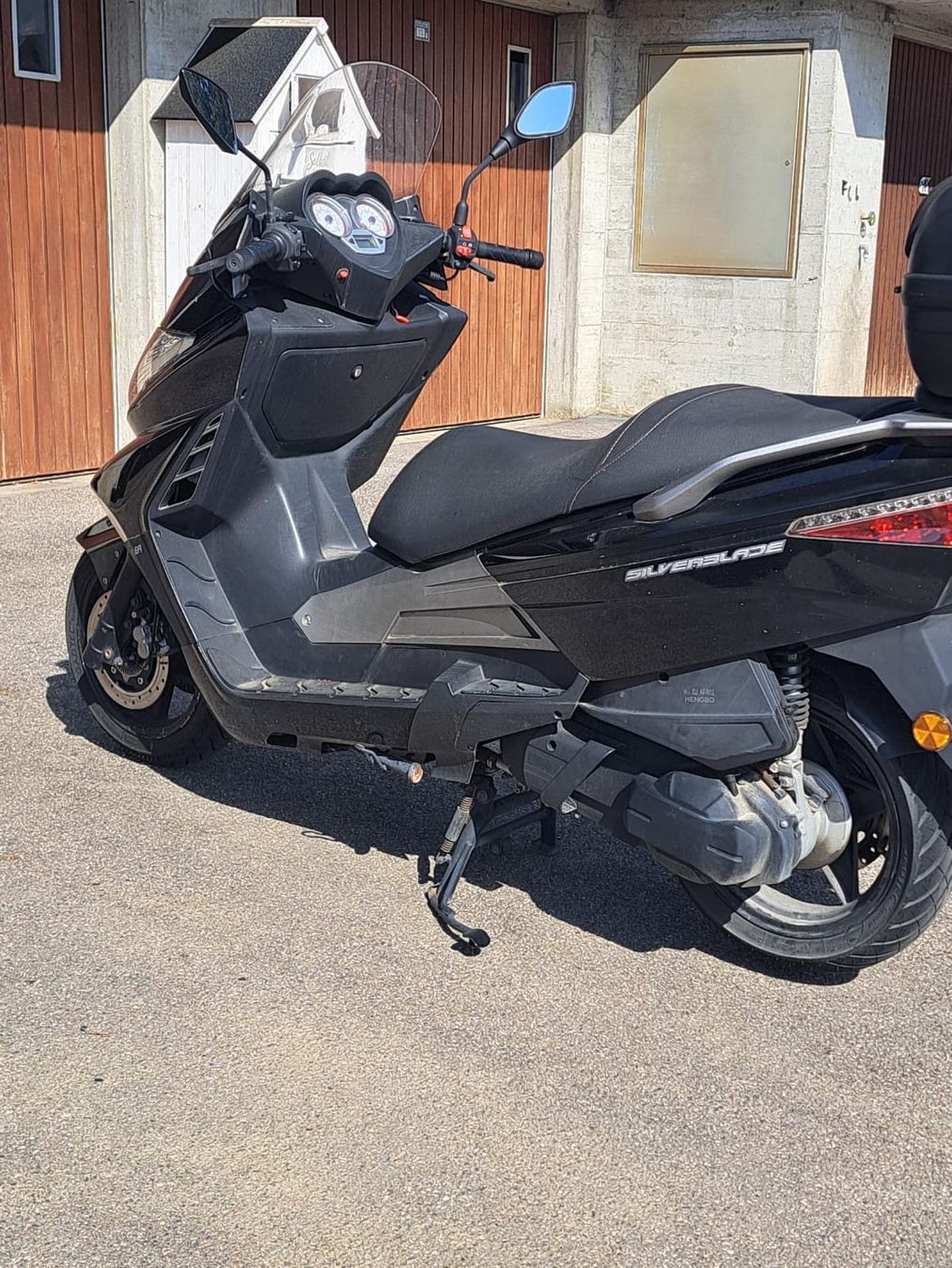 Scooters: Roller Vengo Silver Blade  /   ab 1 Fr. – D'occasion à Ruswil par just4andrew 8