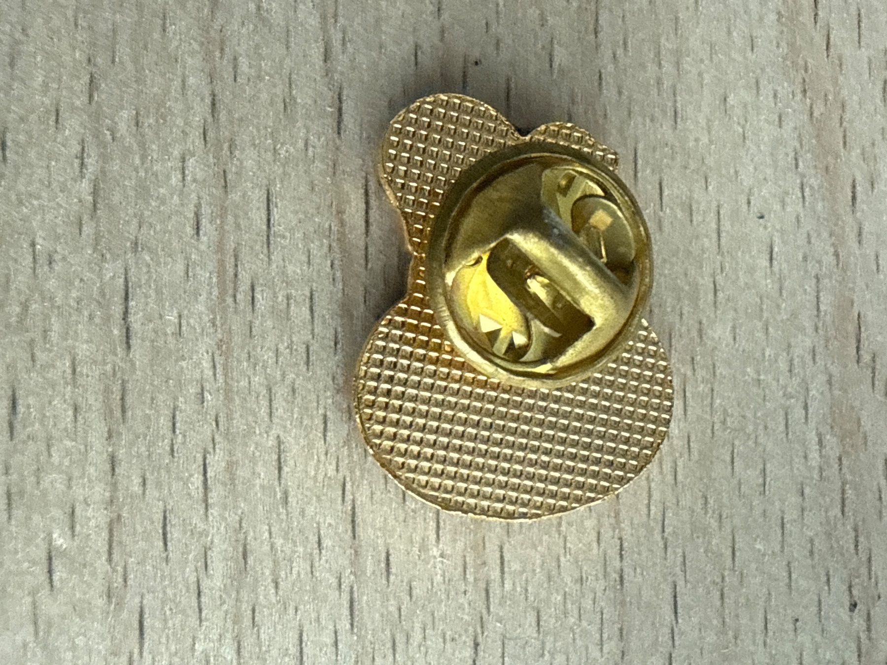 Placchette & Badge: Pin Feuerwehr-Birsfelden – Usato da Glattbrugg venduto da Schweigmatt 1