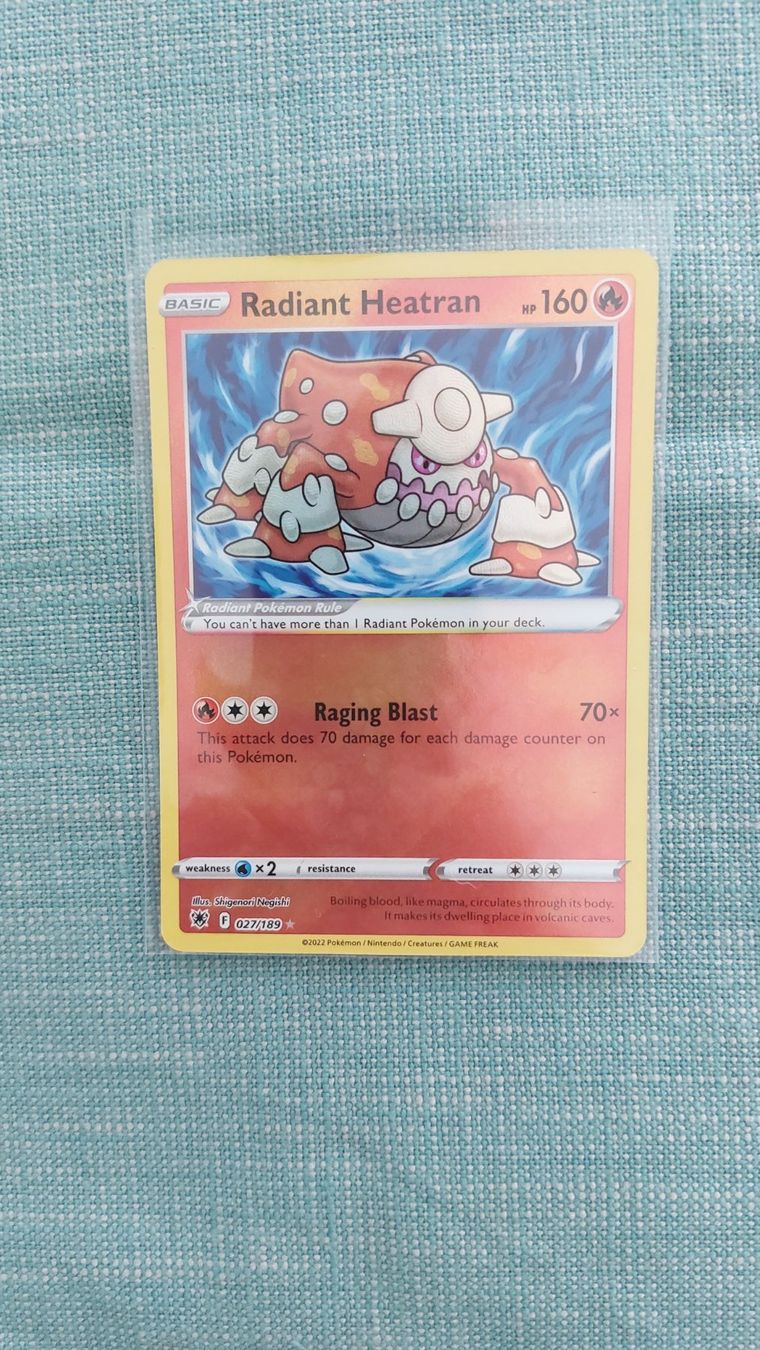 Pokémon Carte collezionabili: Radiant Heatran Astral Radiance – Nuovo (secondo la descrizione) da Bellinzona venduto da Pagur