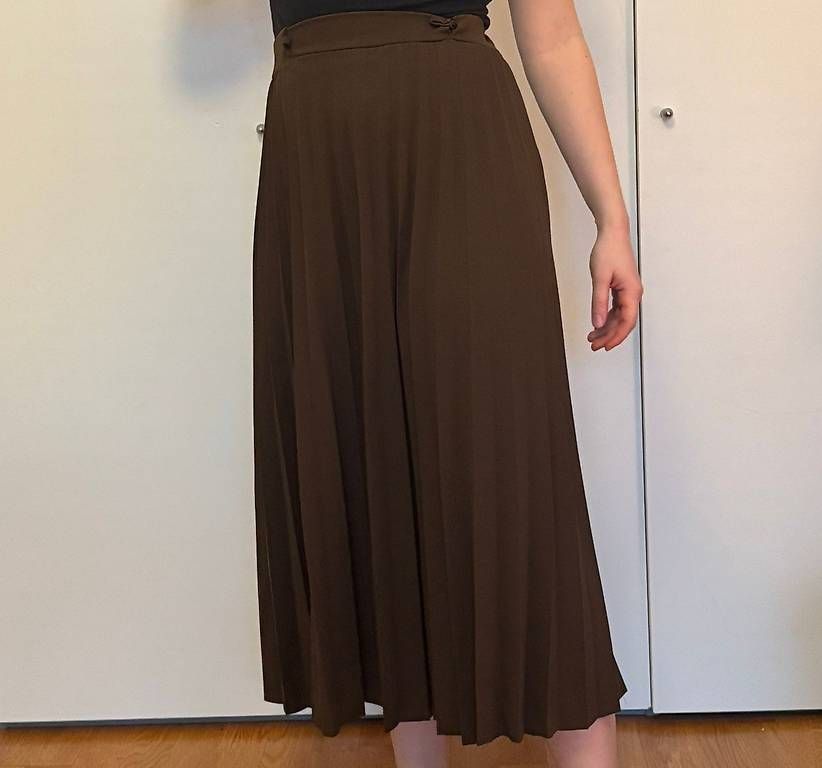 Gonne: Brown skirt S/M ; Brauner Rock – Usato da Zürich venduto da aba_6b6j
