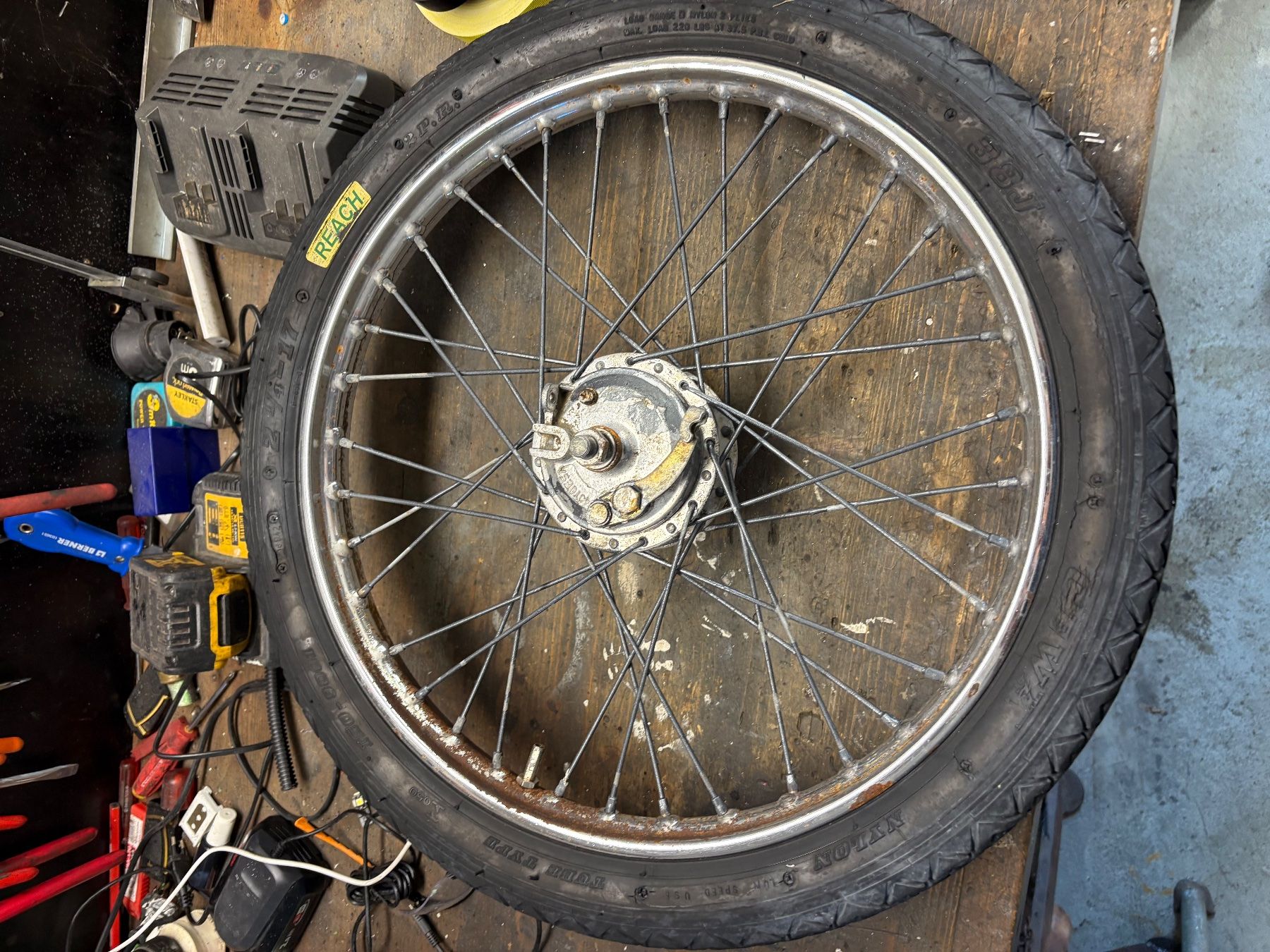 Cyclomoteurs: Puch Maxi S Schpeichenrad Vorne – D'occasion à Gontenschwil par Louiemarkus