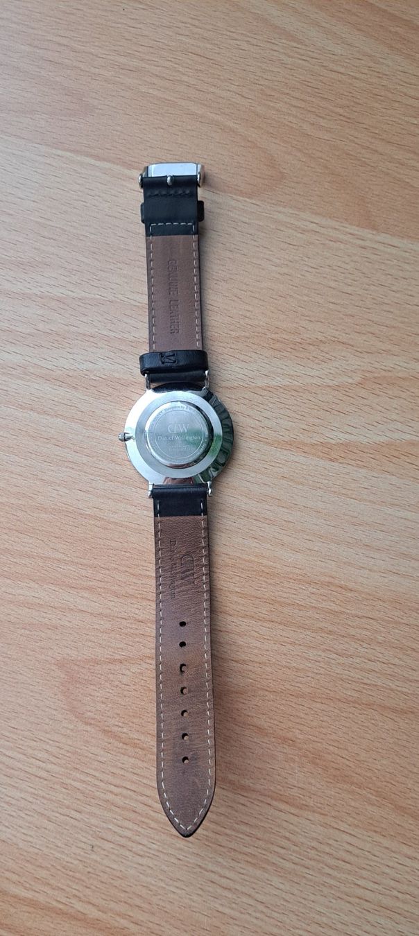 Daniel Wellington Orologi: Daniel Wellington Armbanduhr – Usato da Horw venduto da tan_5chx 3