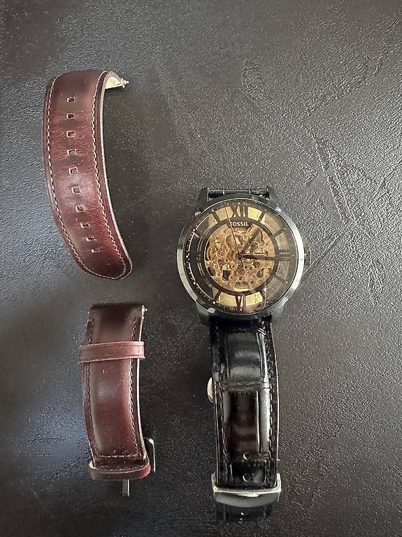 Uhren: Montre fossiles automatique  – Gebraucht aus Monthey von and_c5w8 2