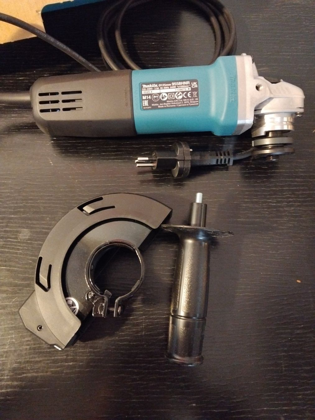 Makita Smerigliatrici & Lucidatrici: Makita 9558 Winkelschleifer – Nuovo e nell'imballaggio originale da Bern venduto da PrettyGood 3