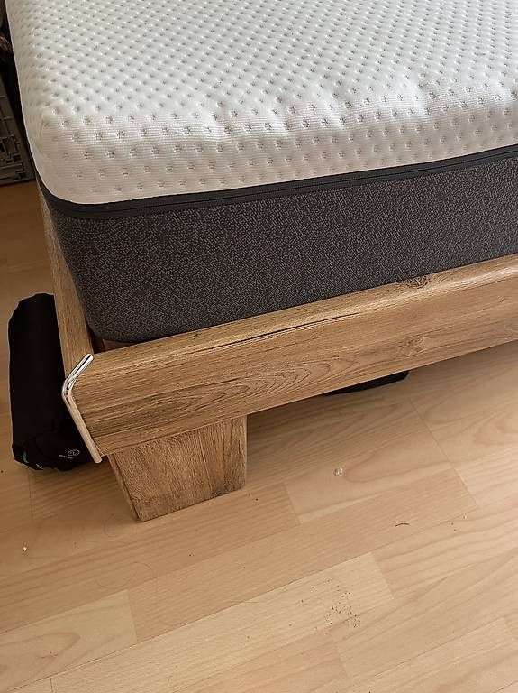 Lits: Bett 140x200 – D'occasion à Aarberg par Ichtuos 2