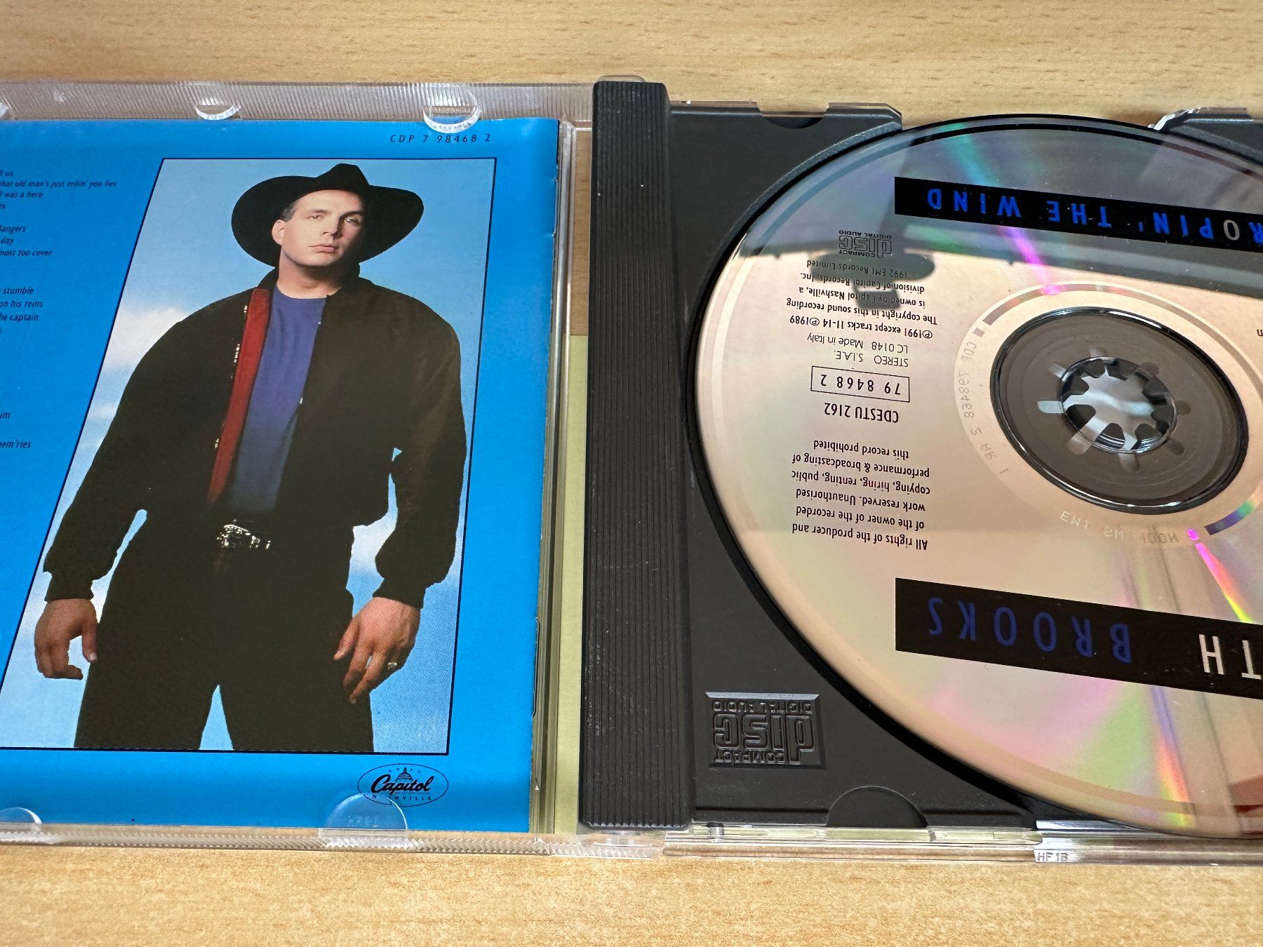 CD: S7 Garth Brooks – Ropin' The Wind – Usato da Rikon im Tösstal venduto da Alpenmutz 2