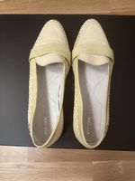 Geox women's yellow leather loafers - Size EU 39