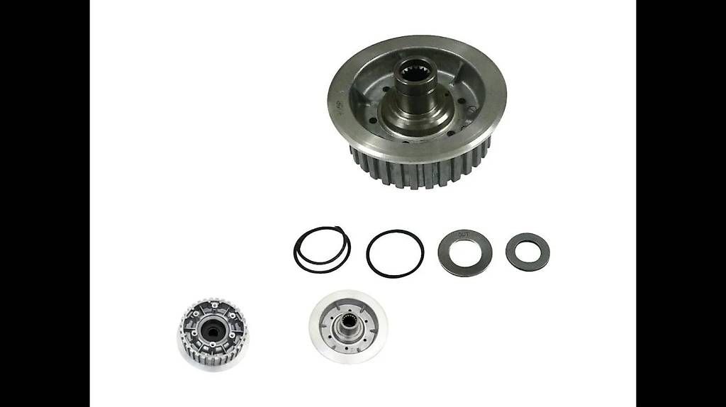 Ingressi: CUSTOM CHROME Clutch Hub 37554-11 – Usato da Villnachern venduto da goblin883