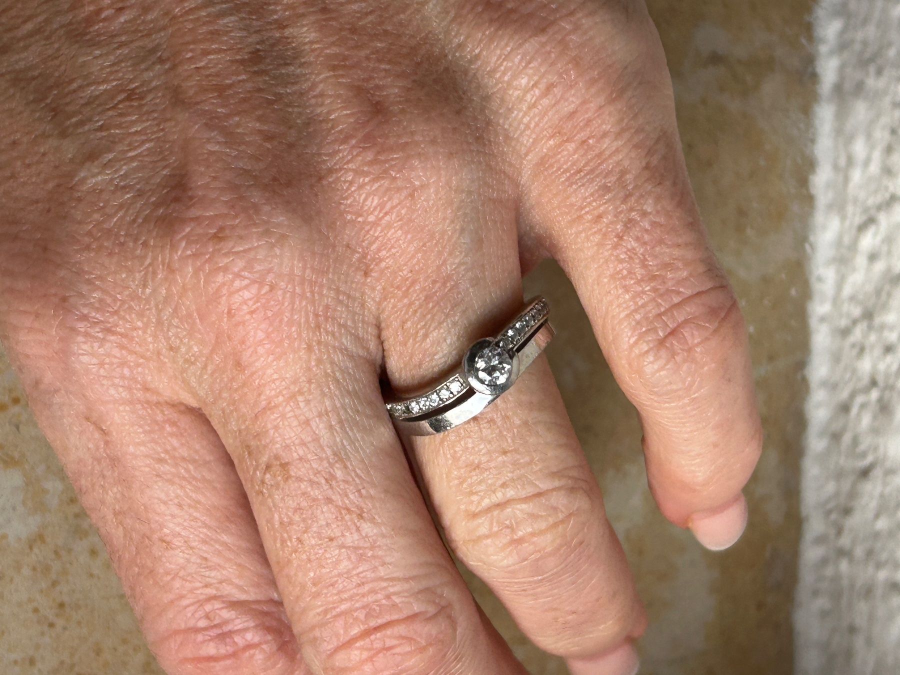 Anelli: Silberring "SWING WHITE"  (Grösse 54) – Usato da Laufen venduto da Bellebellezza 2