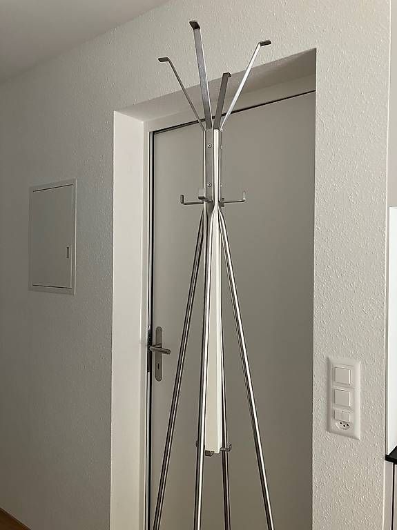 Garderobe: Design-Garderobe für den Eingangsbereich – Gebraucht aus Baar von leo_j8vl 2