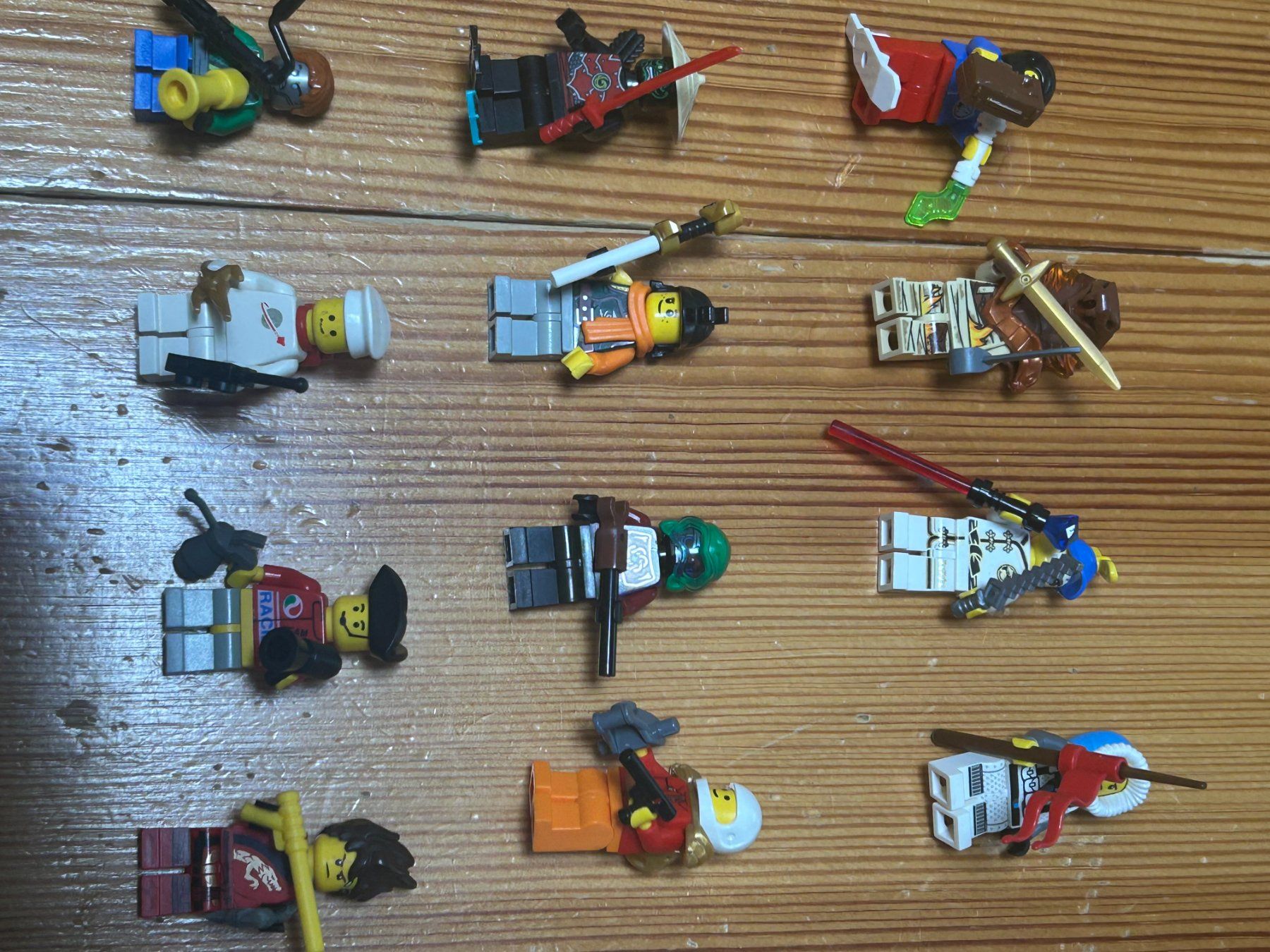 Lego Giocattoli: 27 verschiedene Lego Personen – Usato da Volketswil venduto da Daniel68ernst 6