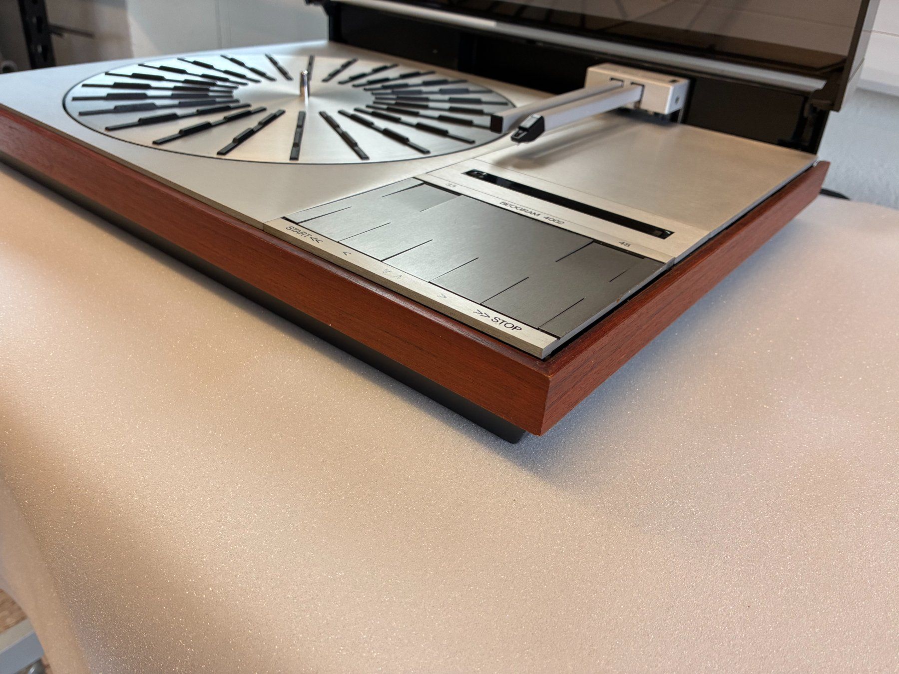 Bang & Olufsen Tourne-disques: Bang & Olufsen BeoGram 4002 - restauriert – D'occasion à Epalinges par Cchristiant 4