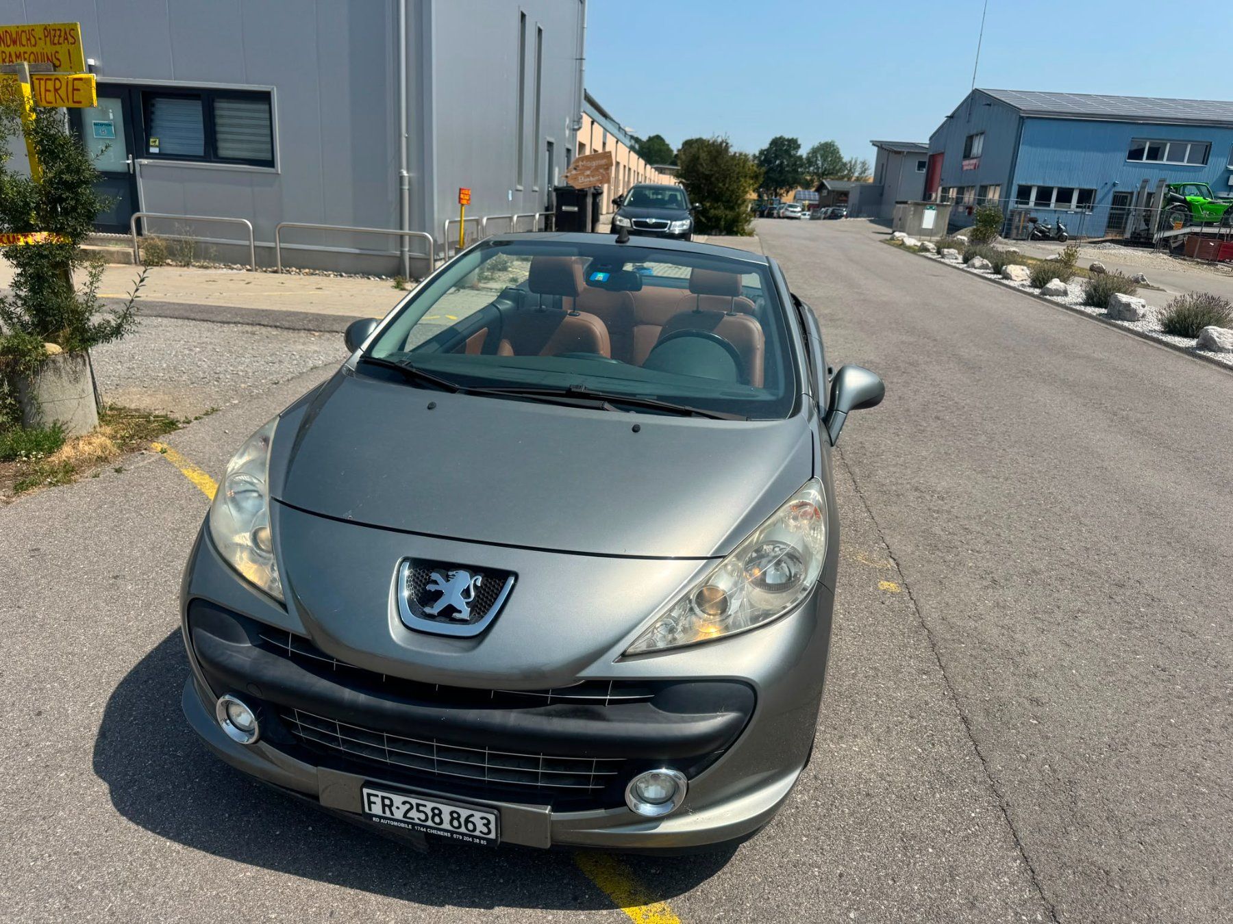 Peugeot Automobili: Peugeot 207 CC cabriolet – Usato da Chénens venduto da RDAUTO 5