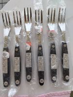 6 Steakmesser 6 Gabeln / 6 couteaux de steak 6 fourchettes