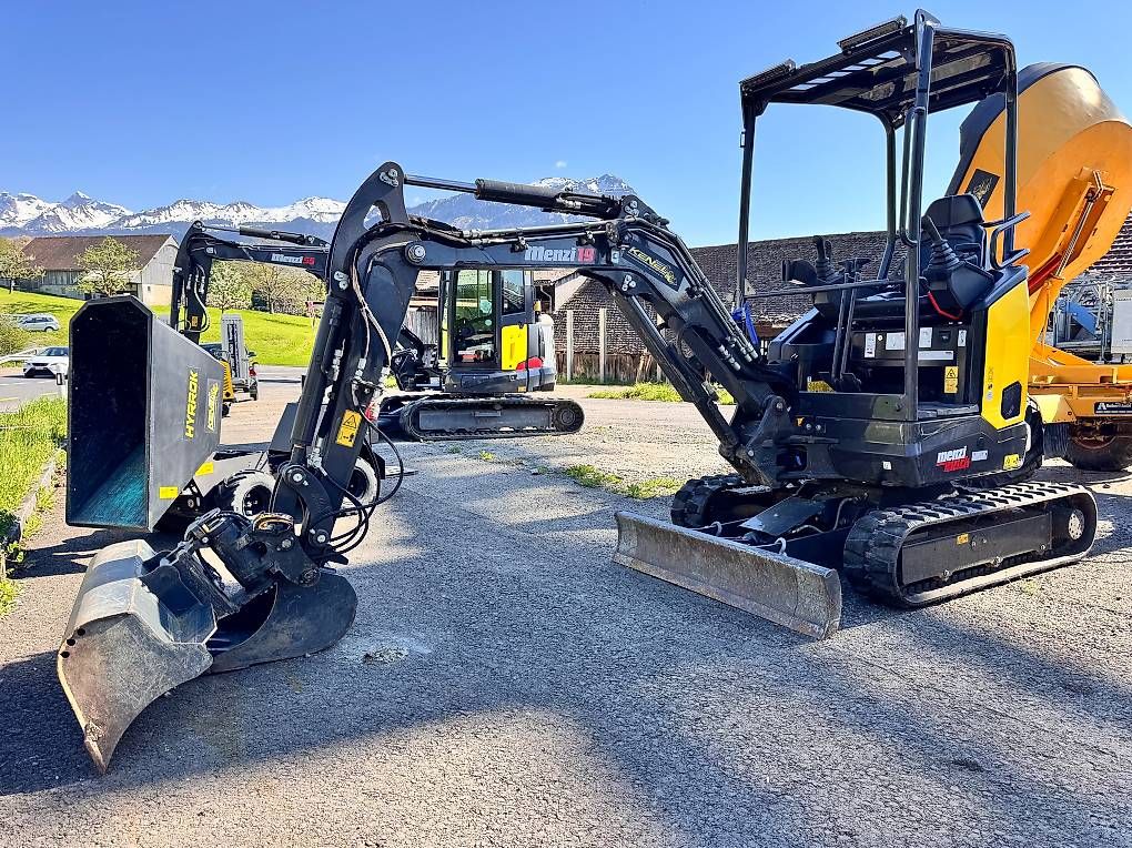 Menzi Muck Bagger: Menzi 19sa – Gebraucht aus Steinen von FIN