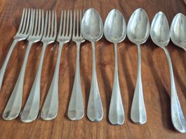 Besteck Set, Vintage, 5 Gabeln & 5 Löffel, Silberlook