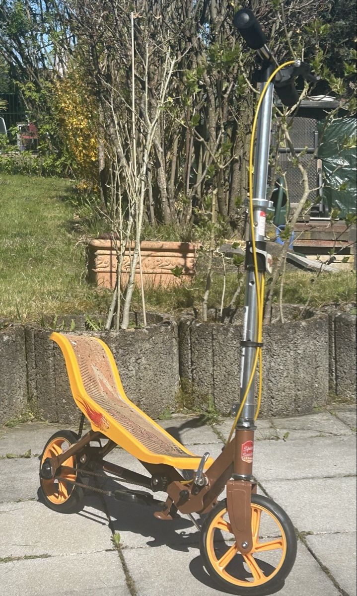 Scooter: Space Scooter Orange – Usato da Lachen SZ venduto da bre_5cfk 1