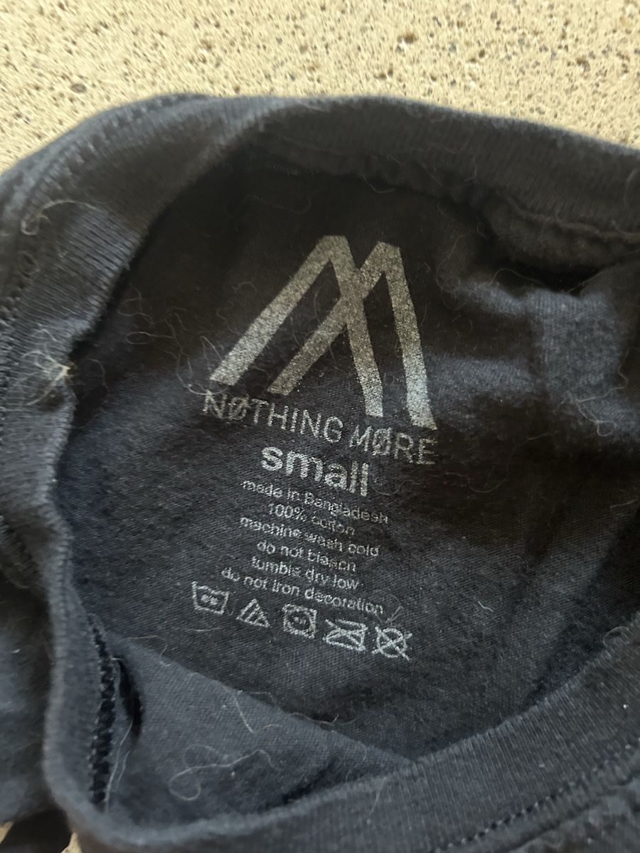 T-shirts: Nothing More Band Shirt – D'occasion à Wolfhausen par eil_jc5j 2