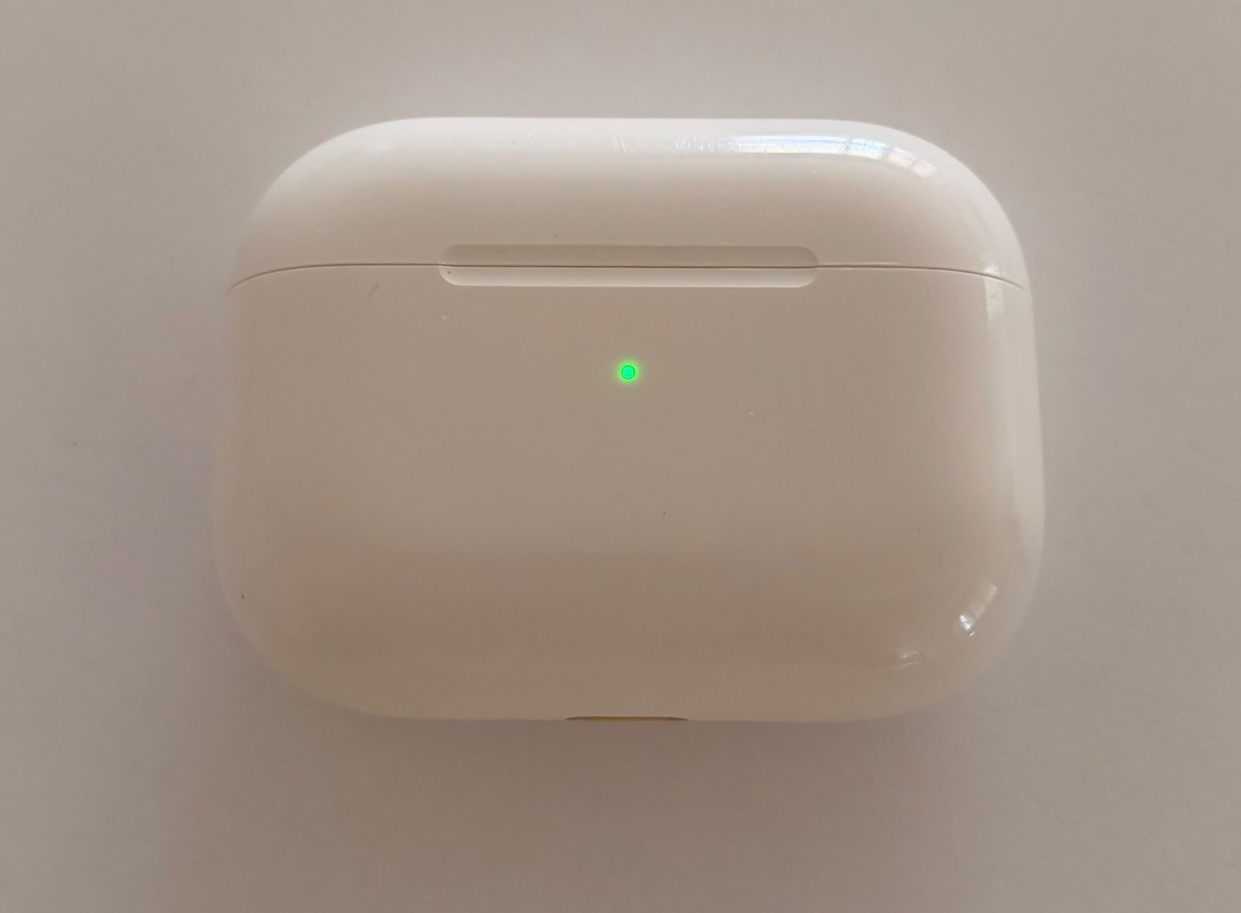 Apple Chargeur: AirPods 1st Generation Ladecase – D'occasion à Adliswil par TV-Link