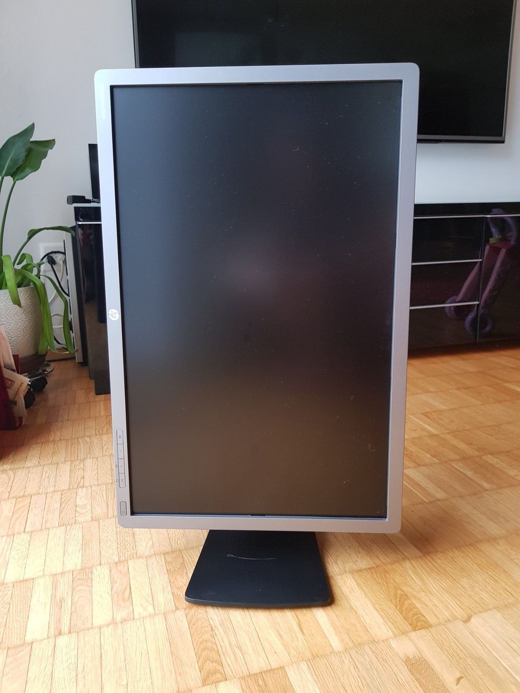 Hewlett Packard Monitor: HP Monitor – Usato da Igis venduto da JUST-4U-ENJOY 2