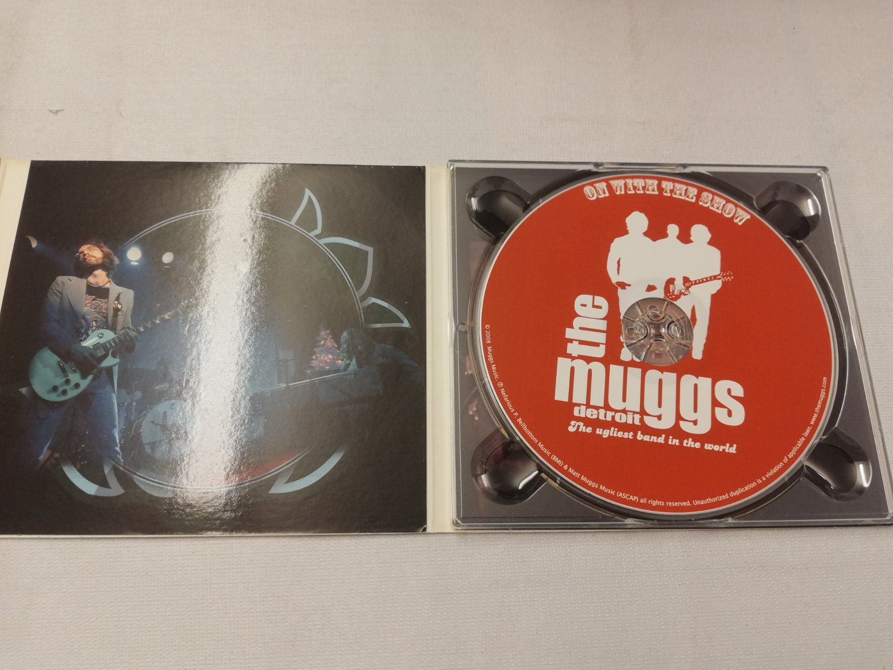 CD: THE MUGSS - ON WITH THE SHOW – Usato da Bern venduto da Vinylsound.ch 2