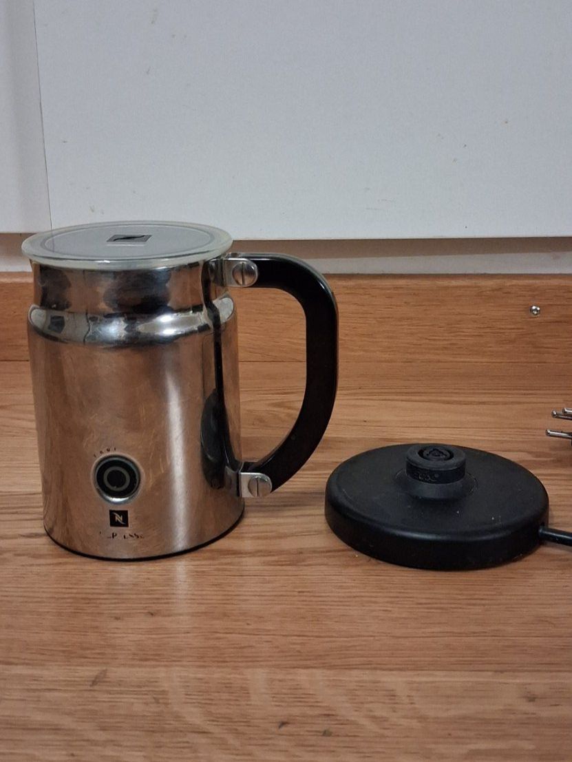 Elettrodomestici da cucina: Nespresso Milchaufschäumer – Usato da Bern venduto da KavIndustries 1