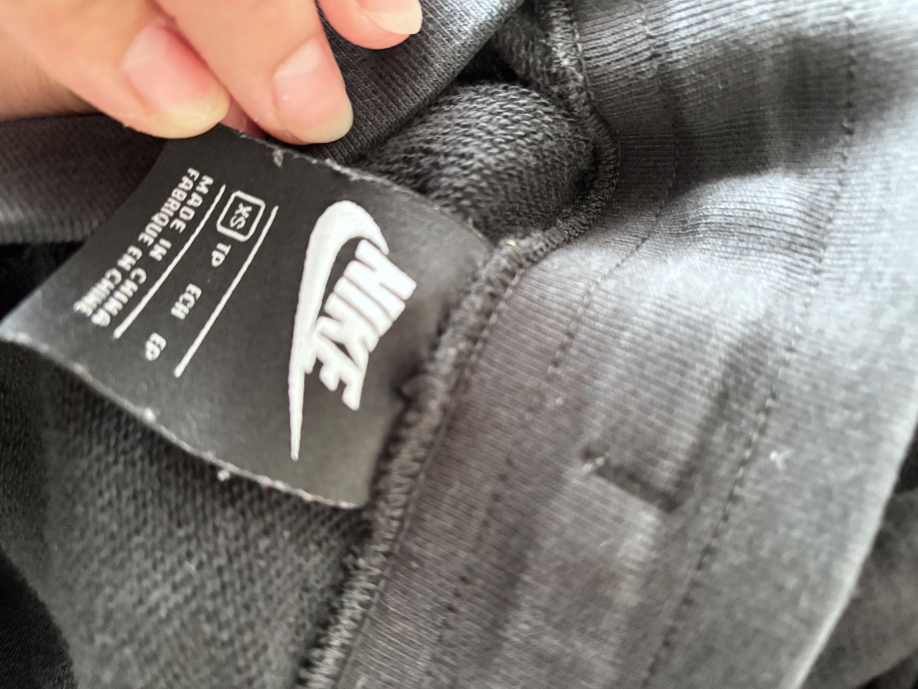 Nike Pantaloni: Nike Hosen – Usato da Bern venduto da aut_8hmg 2