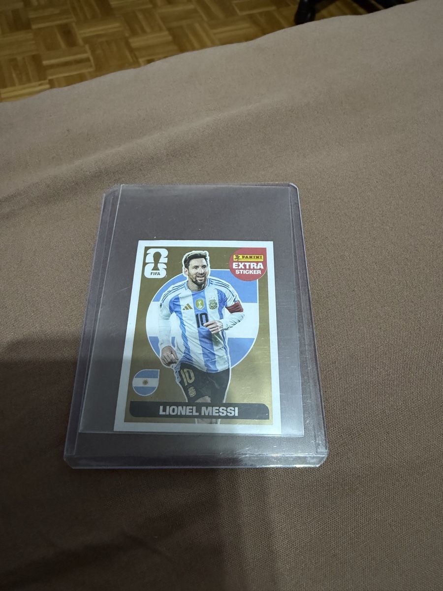 Panini Sammelbilder & Trading cards: Extra Sticker Messi Gold – Gebraucht aus Renens VD von Eduardo27. 1