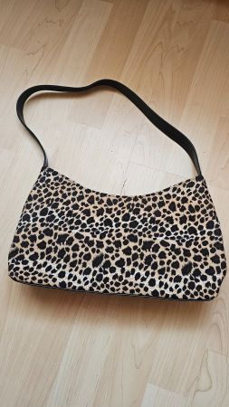 Kleine Handtasche neu