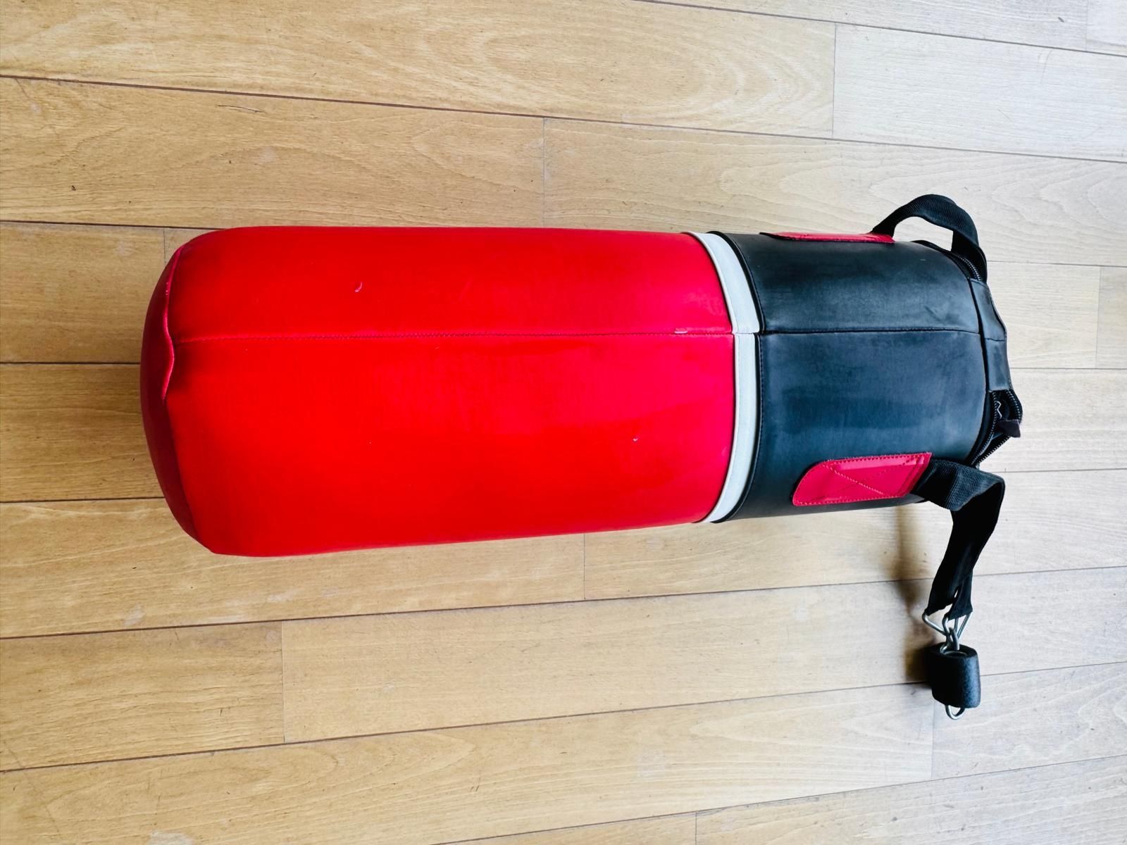 Sacchi da boxe: Boxsack mit Boxhandschuhen – Usato da Magden venduto da Pat105 1