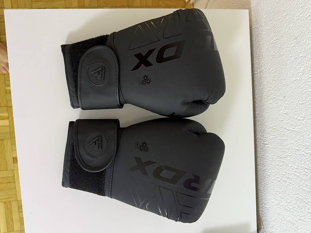Handschuhe & Handstulpen: Boxer- Handschuhe – Neu und originalverpackt aus Gossau SG von cuk_fyc6 1