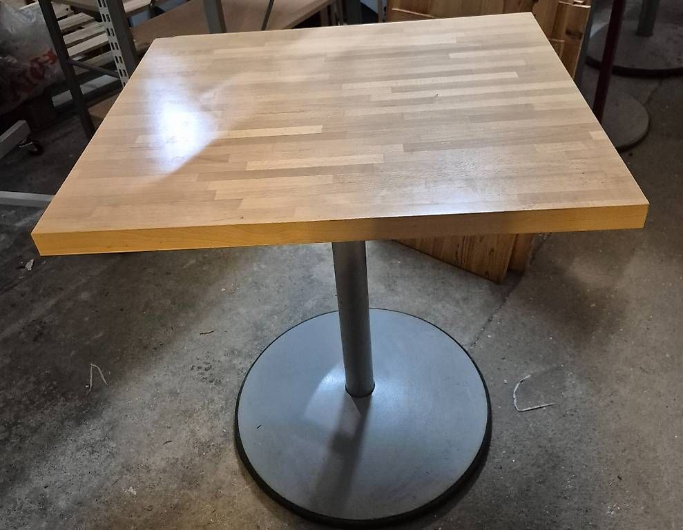 Tische: Table bistro – Gebraucht aus La Chaux-de-Fonds von lgdm 1