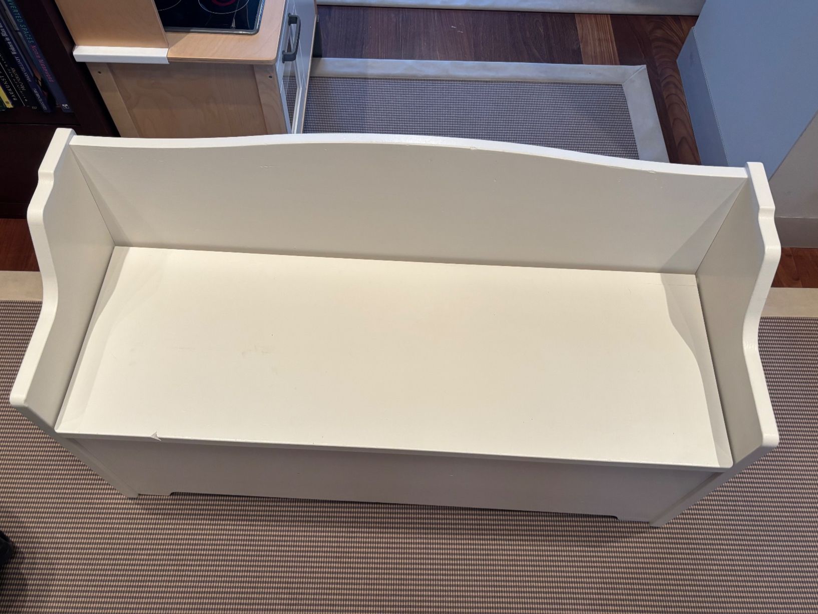 Panchine: Banc avec rangement pour enfant – Usato da La Croix (Lutry) venduto da patricia150392