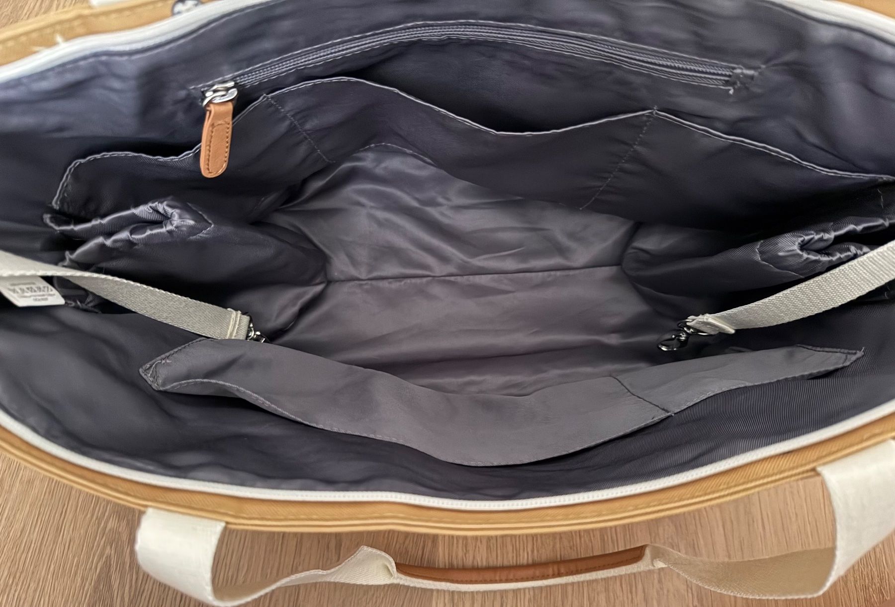 Taschen für Damen: Fresk Wickeltasche Pinguin – Neu (gemäss Beschreibung) aus Dottikon von dcwidmer 2