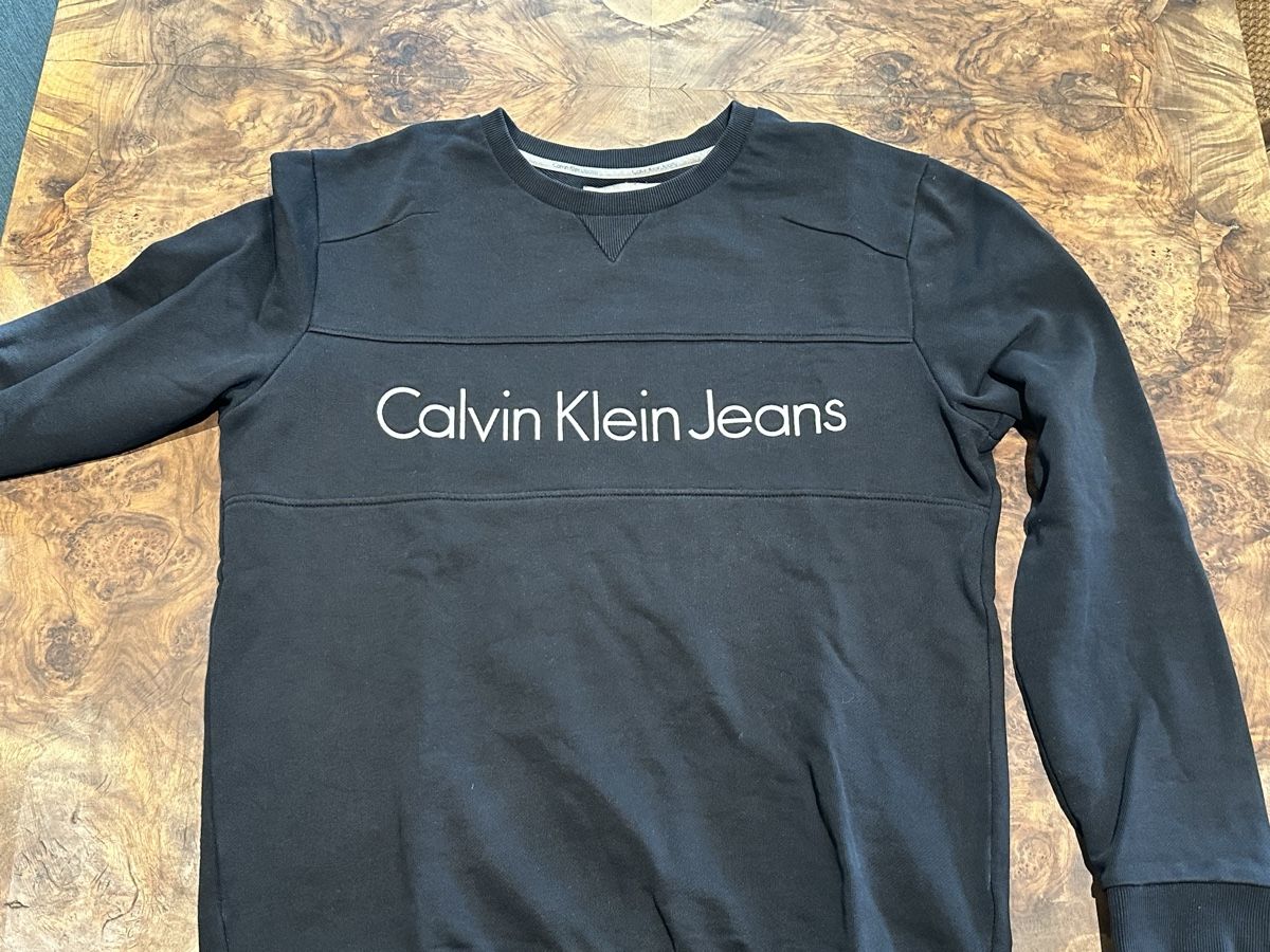 Calvin Klein Maglioni & Felpe: Calvin Klein Jeans Pullover – Usato da Ennenda venduto da ondellif