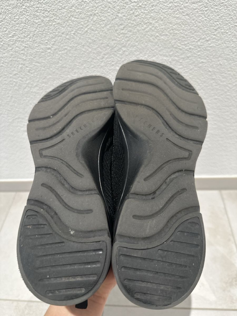 Skechers Scarpe da donna: Schwarze Skechers Schuhe, Grösse 39 – Usato da Zug venduto da Hehe 3